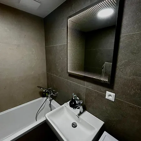 Luxury 3 Братислава